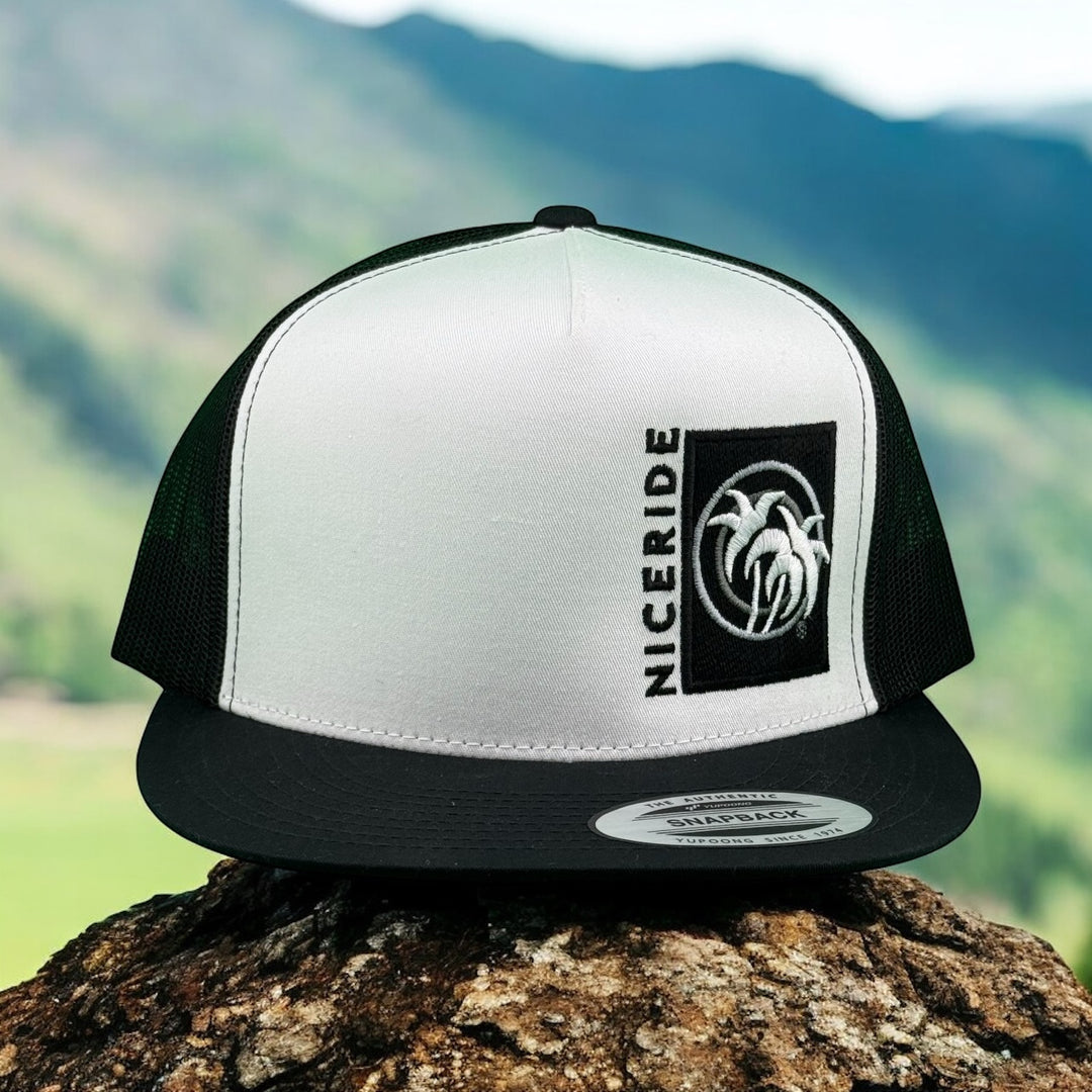 Lifestyle apparel