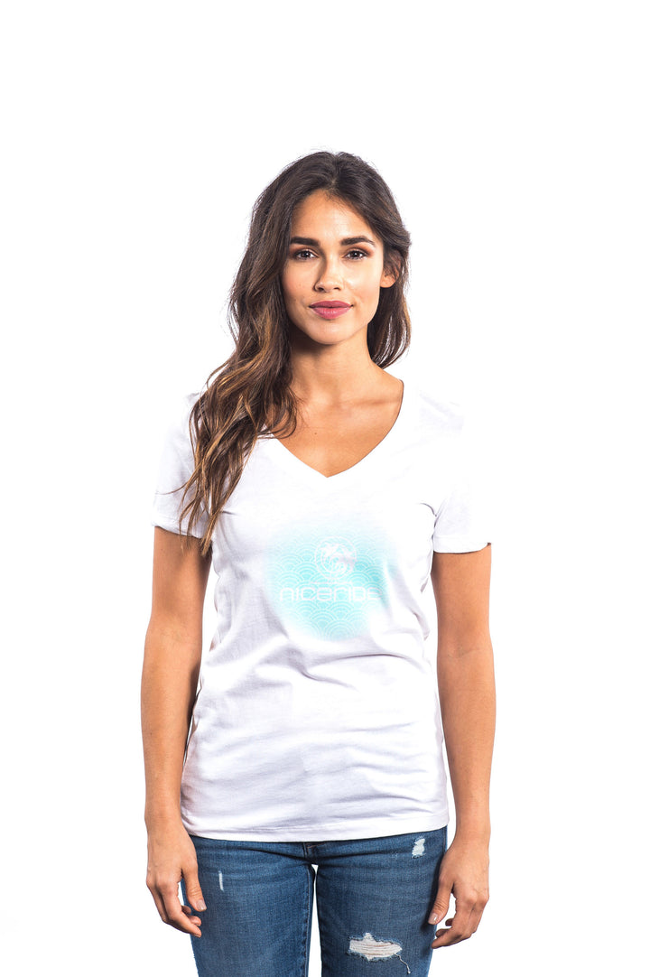 Good Vibes - Next Level Women&