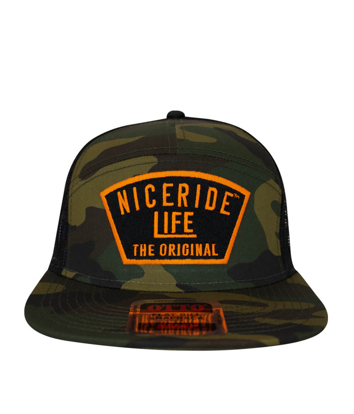 NICERIDE Grinder unisex 7 panel trucker hat in camouflage with bold logo design, perfect for stylish outdoor wear.