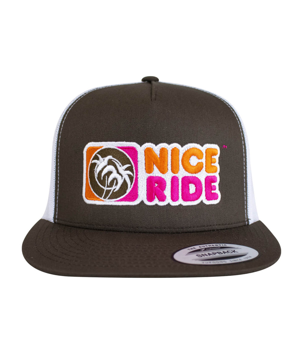Glazzed trucker cap featuring NICERIDE logo with palm design on dark brown and white color scheme.