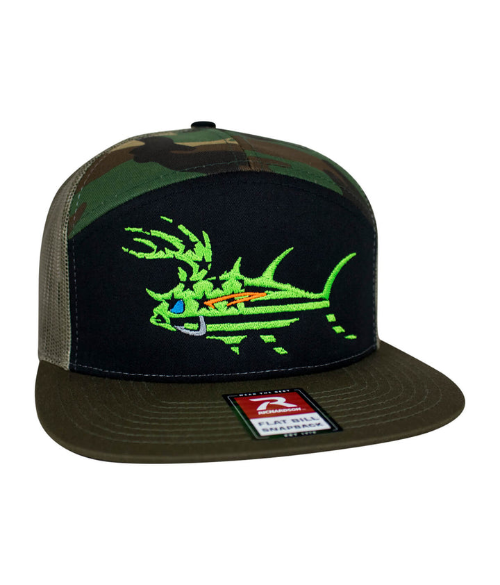 Camouflage 7-panel trucker hat featuring vibrant green fish embroidery, perfect for fishing enthusiasts.