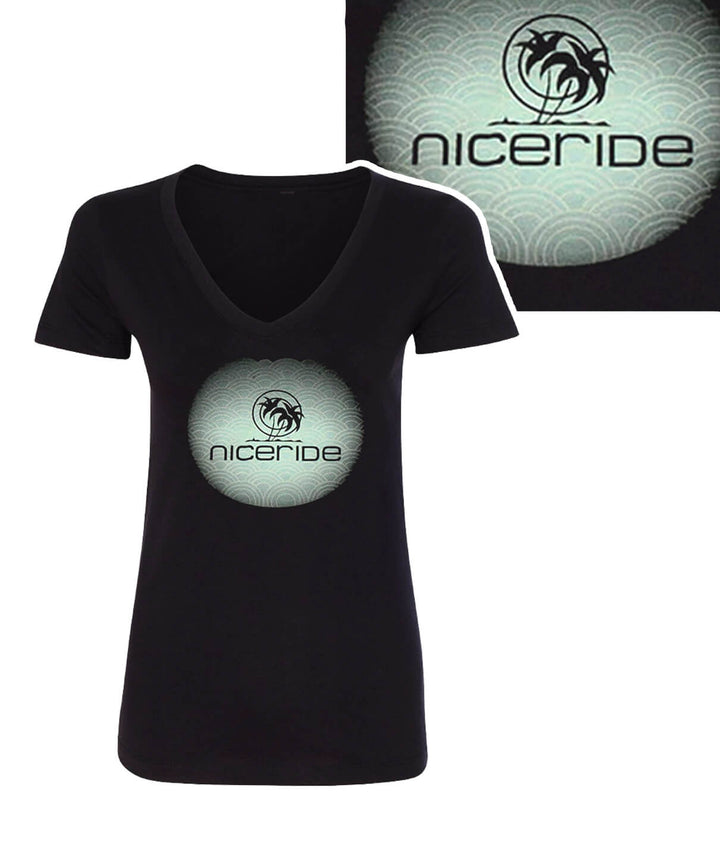 Good Vibes - Next Level Women&
